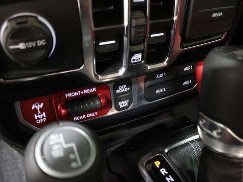 Used 2024 Jeep Wrangler Unlimited Rubicon 392 image 22