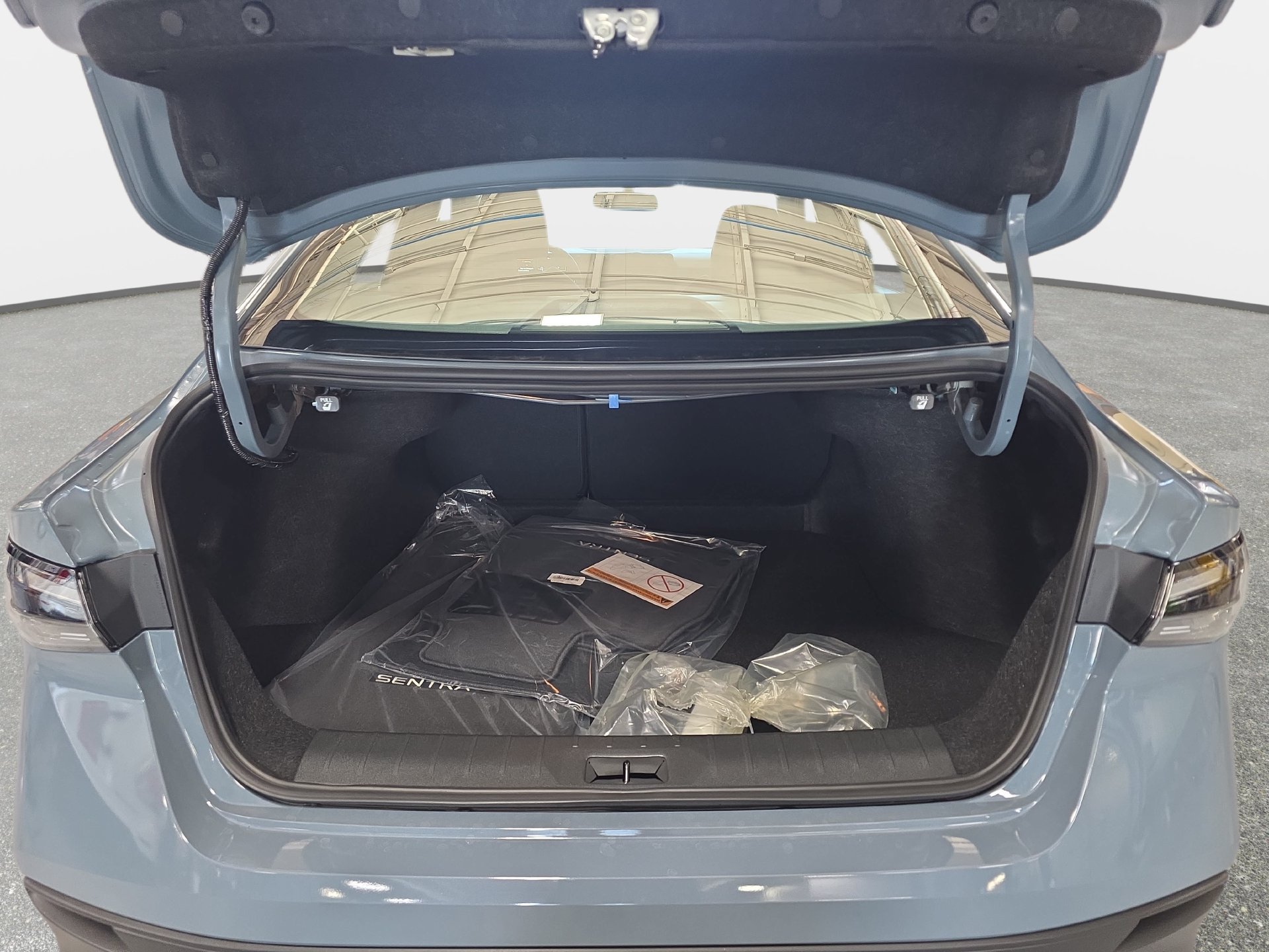 New 2027 Nissan Sentra SV w/ SV Convenience Package FWD image 12