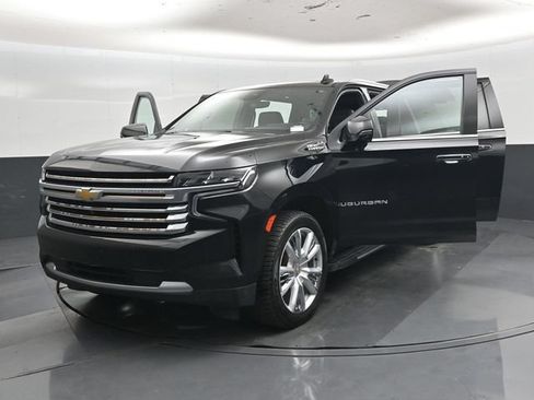 Used 2024 Chevrolet Suburban High Country AWD/4WD image 61