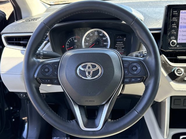 Used 2022 Toyota Corolla Cross LE AWD/4WD image 18