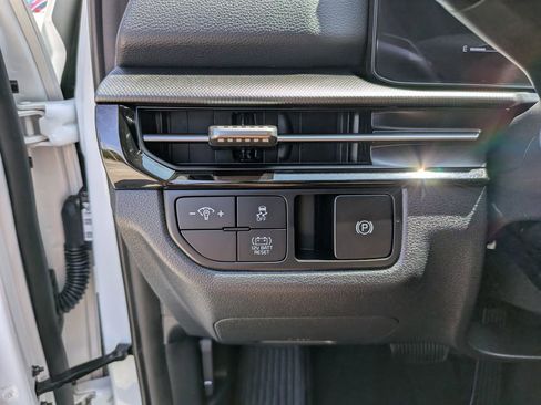 Certified 2026 Kia Sportage S AWD/4WD image 28