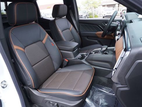 New 2026 GMC Canyon AT4 w/ AT4 Premium Package image 13