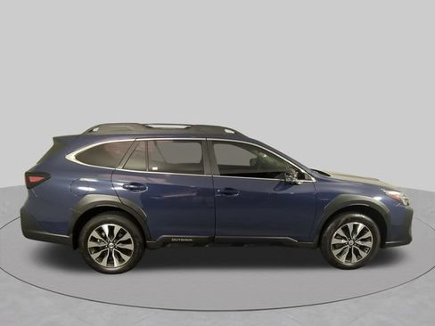 Used 2025 Subaru Outback Limited w/ Popular Package #2 AWD/4WD image 38