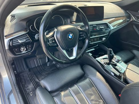 Used 2018 BMW 530e xDrive w/ Premium Package 2 AWD/4WD image 14