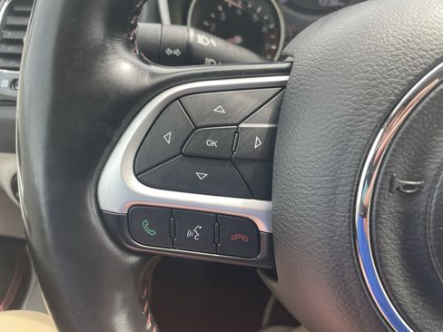 Used 2020 Jeep Compass Limited AWD/4WD image 15