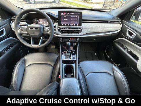 Used 2024 Jeep Compass Latitude AWD/4WD image 10