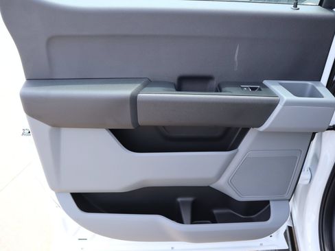 New 2026 Ford F250 XL w/ XL Driver Assist Package RWD image 15