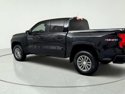 Used 2023 Chevrolet Colorado LT AWD/4WD image 3