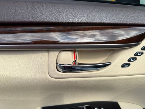 Used 2018 Lexus ES 350 w/ Ultra Luxury Package FWD image 11
