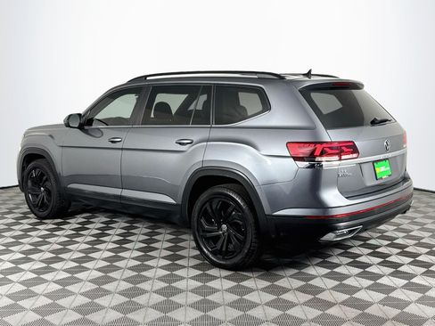 Used 2022 Volkswagen Atlas SE w/ Panoramic Sunroof Package FWD image 6