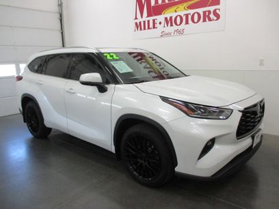 Used 2022 Toyota Highlander Limited