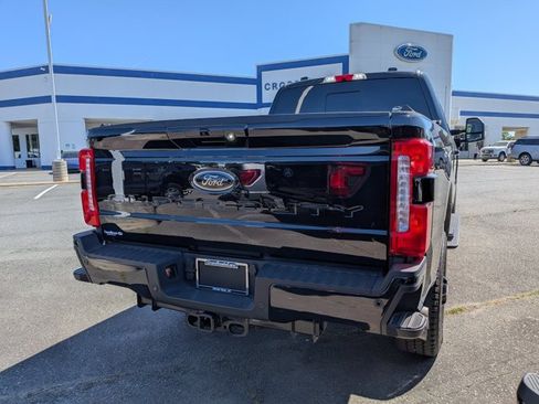 Certified 2025 Ford F250 Lariat w/ Lariat Ultimate Package AWD/4WD image 4