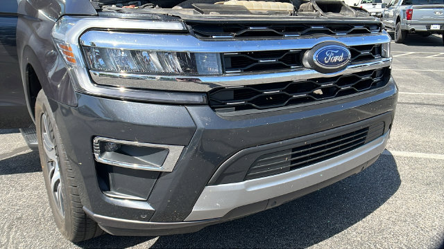 Used 2024 Ford Expedition Max Limited AWD/4WD image 11