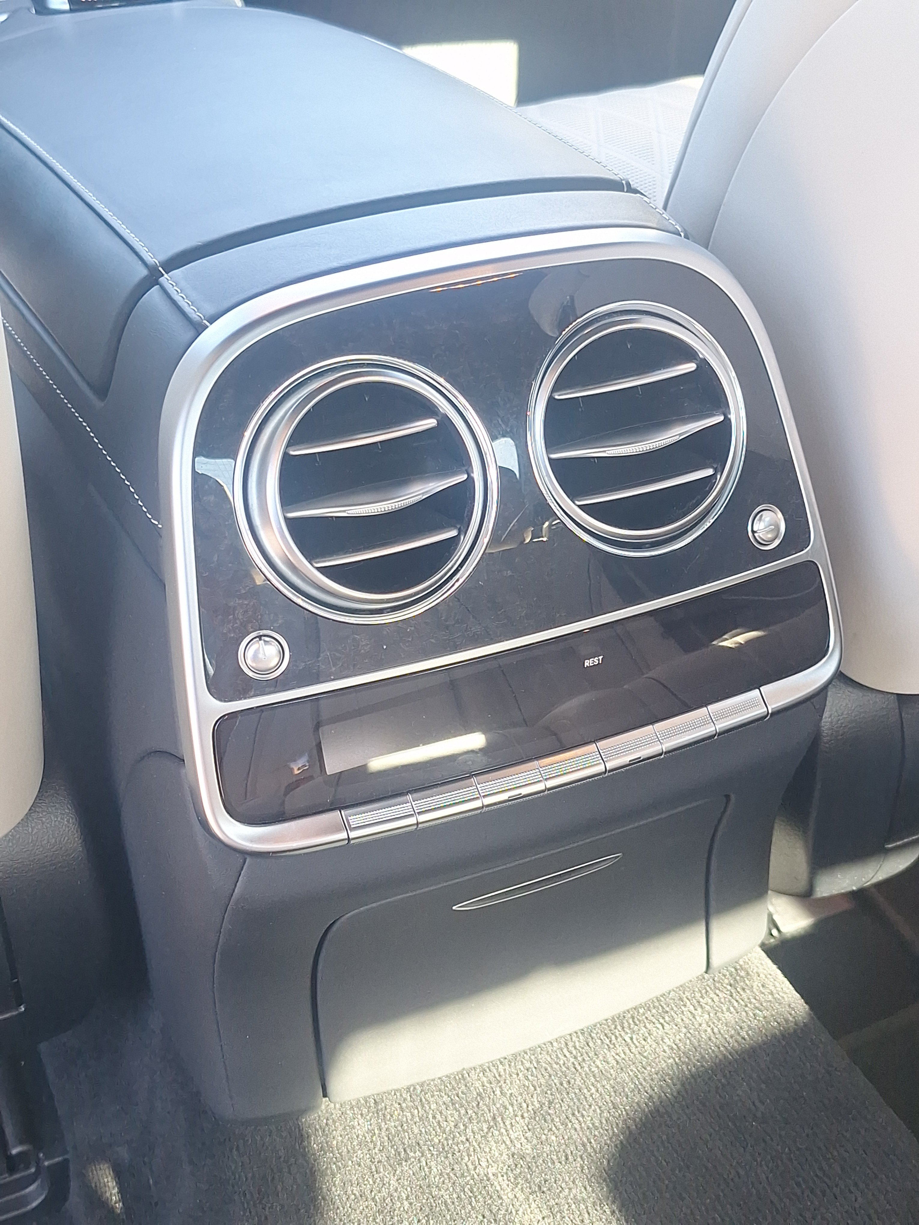 Used 2019 Mercedes-Benz S 560 4MATIC Sedan image 28
