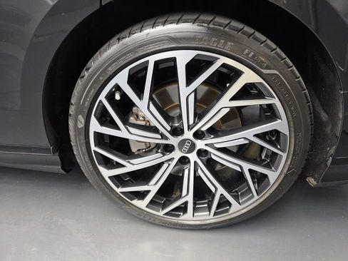 Used 2022 Audi A8 L 3.0T w/ Executive Package AWD/4WD image 18
