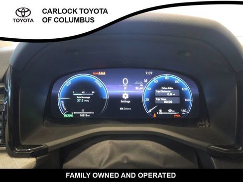 Used 2025 Toyota Camry XLE FWD image 24