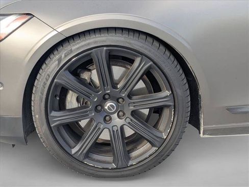 Used 2018 Volvo S90 T6 Inscription w/ Convenience Package AWD/4WD image 19