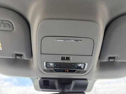 Certified 2023 Ford F150 Lariat w/ Equipment Group 502A High image 18