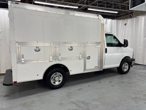 New 2025 Chevrolet Express 3500 w/ Power Convenience Package RWD image 6