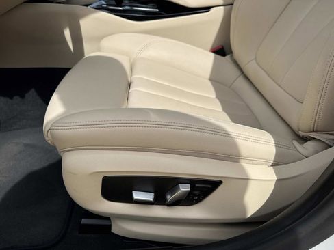 Used 2020 BMW 530i w/ M Sport Package RWD image 19