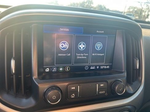 Used 2021 Chevrolet Colorado LT w/ LT Convenience Package image 9