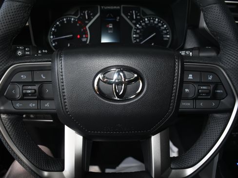 Used 2026 Toyota Tundra SR5 AWD/4WD image 12