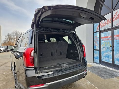 Used 2025 GMC Yukon Denali image 98