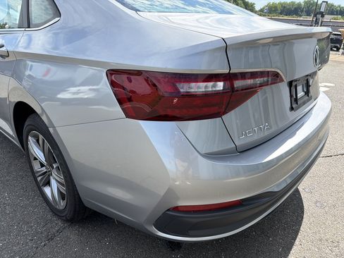Certified 2024 Volkswagen Jetta SE FWD image 14