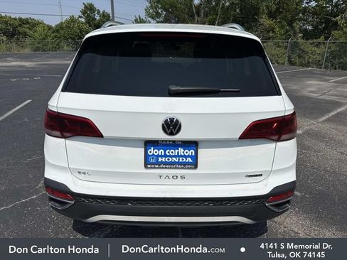 Used 2022 Volkswagen Taos SEL w/ Panoramic Sunroof Package AWD/4WD image 5