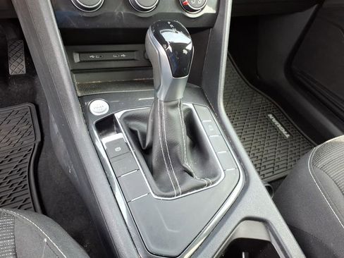 Used 2023 Volkswagen Tiguan S FWD image 11