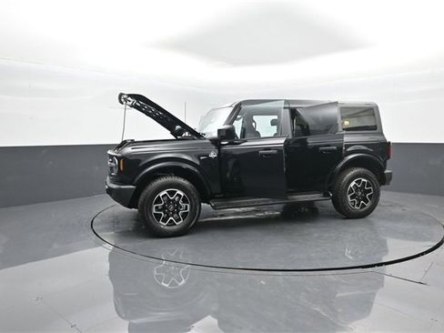 New 2026 Ford Bronco Outer Banks image 38