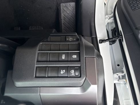 New 2026 Toyota Tacoma SR5 image 15