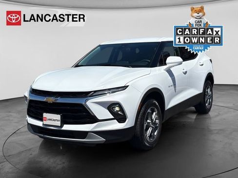 Used 2025 Chevrolet Blazer LT FWD image 3