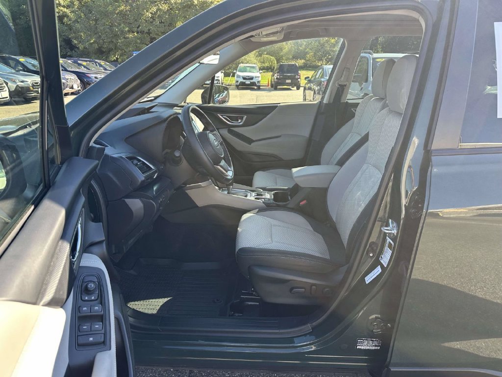 Certified 2023 Subaru Forester Premium AWD/4WD image 15