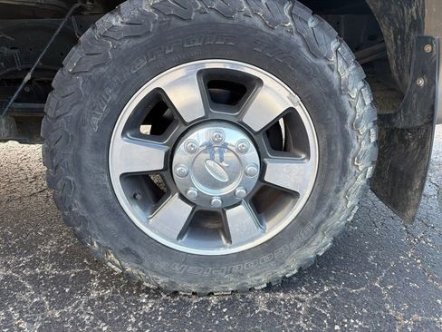Used 2011 Ford F250 Lariat RWD image 28