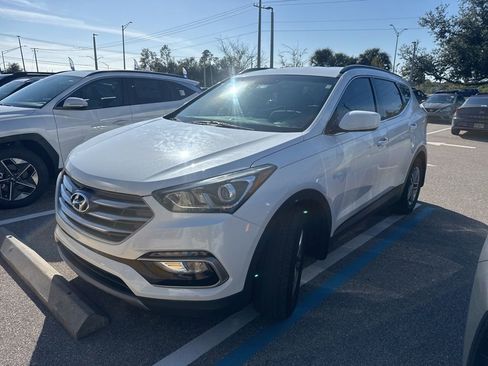 Used 2017 Hyundai Santa Fe Sport image 6