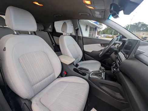 Used 2023 Hyundai Kona SEL AWD/4WD image 9
