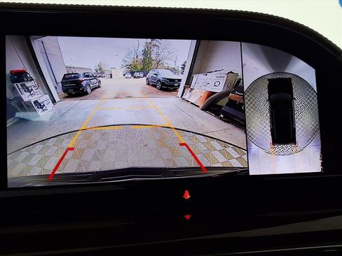 Used 2021 Cadillac Escalade Sport Platinum image 12