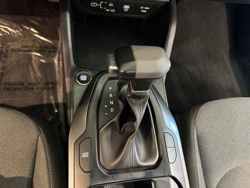 Used 2025 Kia K4 LXS image 40