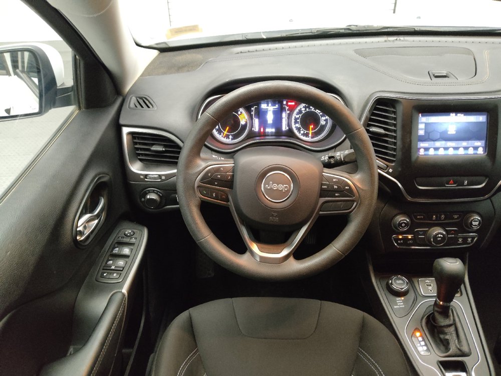 Used 2021 Jeep Cherokee Latitude AWD/4WD image 22