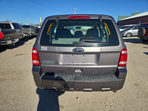 Used 2011 Ford Escape XLS w/ 101A Rapid Spec Order Code image 12
