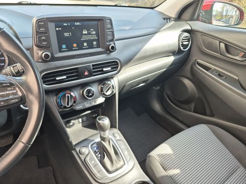 Used 2020 Hyundai Kona SEL AWD/4WD image 18