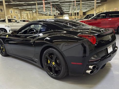 Used 2010 Ferrari California image 6