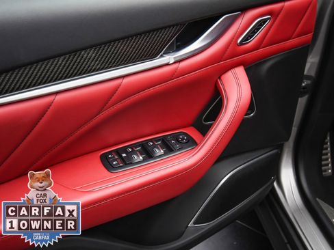 Used 2020 Maserati Levante S GranSport image 43