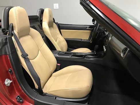 Used 2012 MAZDA MX-5 Miata Grand Touring w/ Premium Pkg RWD image 22