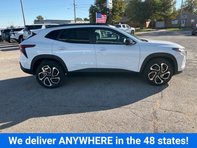 New 2026 Chevrolet Trax RS FWD image 5