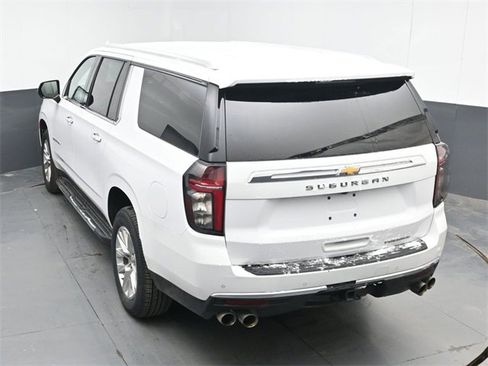 Used 2023 Chevrolet Suburban Premier image 40