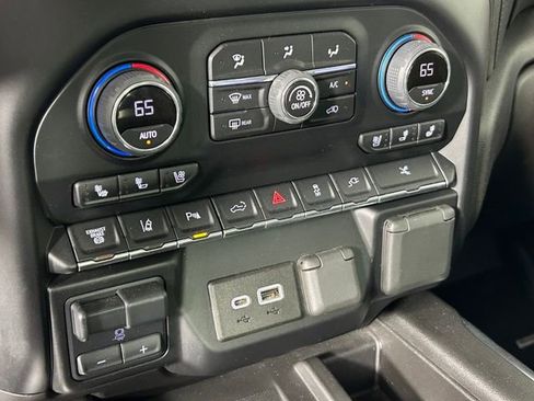 Used 2023 Chevrolet Silverado 3500 High Country AWD/4WD image 34