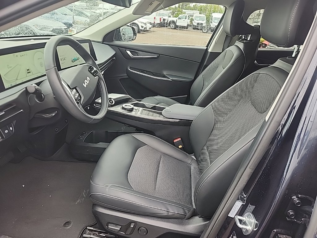 Certified 2024 Kia EV6 Light RWD image 18