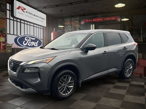 Used 2023 Nissan Rogue S AWD/4WD image 1